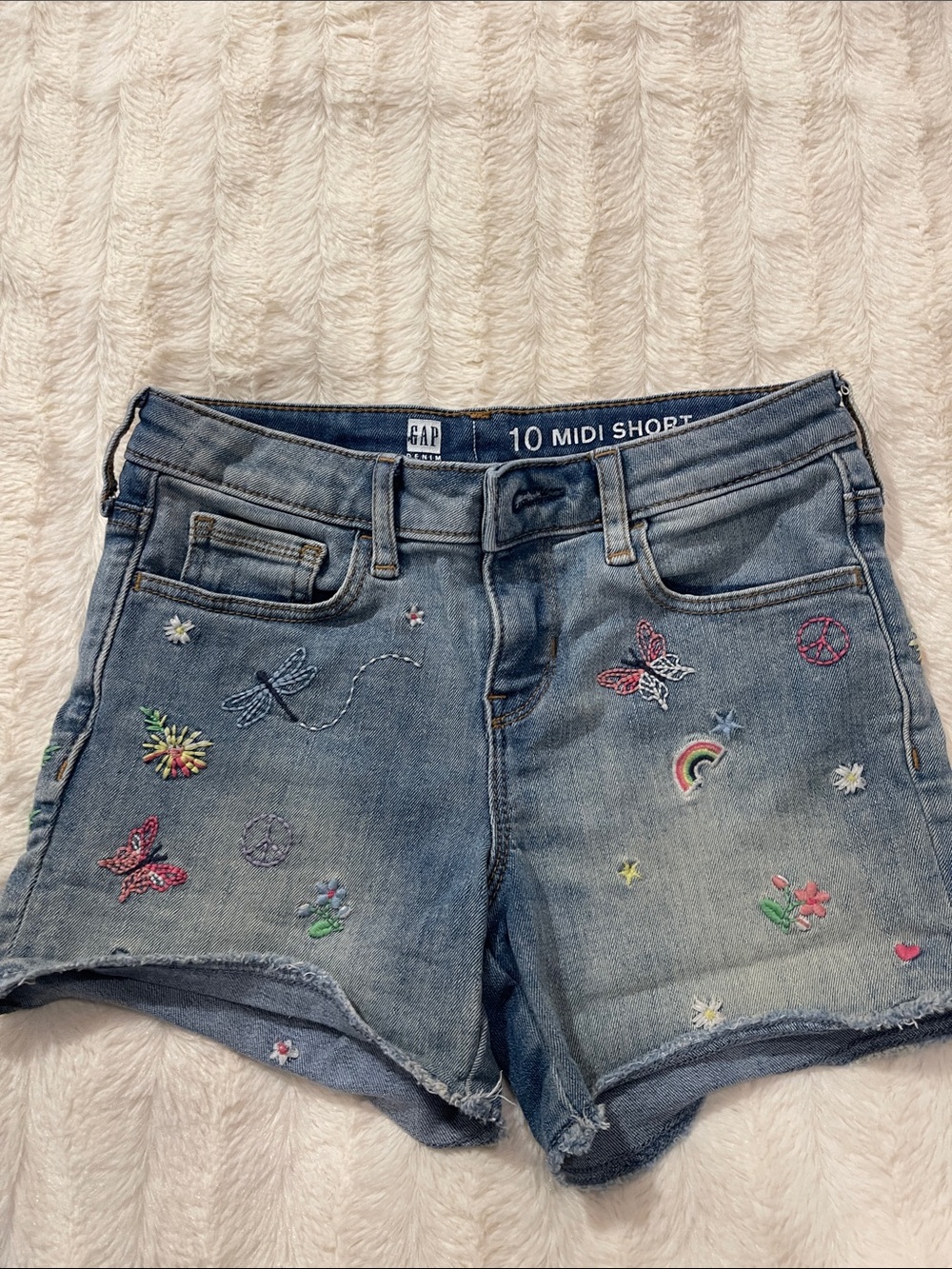 GAP Light Blue Embroidered Denim Shorts with Multicolor Motifs - Picture 3 of 5